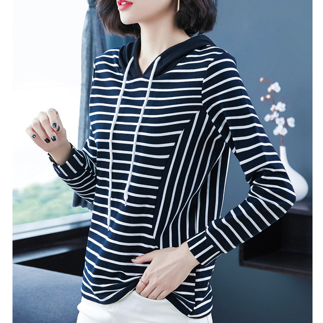 New T-shirt striped lady’s jacket with long sleeves