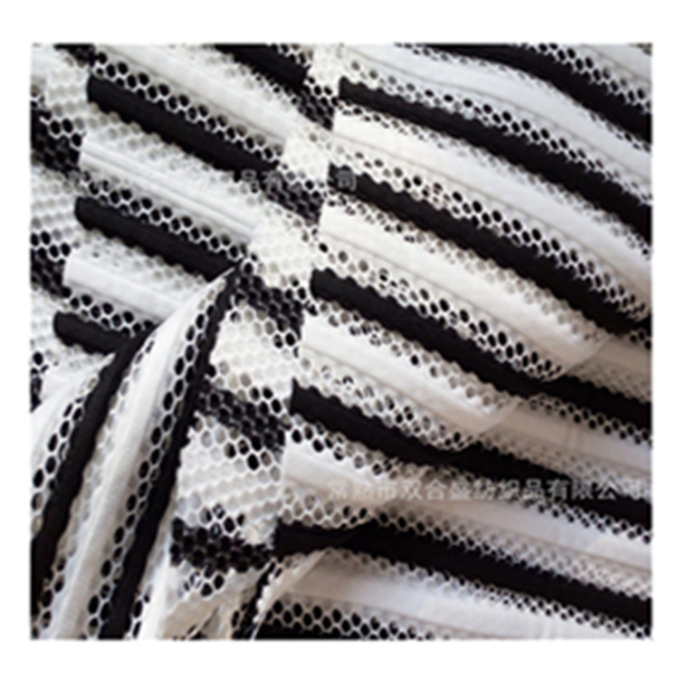 厂家直供 条形三明治3D网布 立体经编网眼布 条纹网布