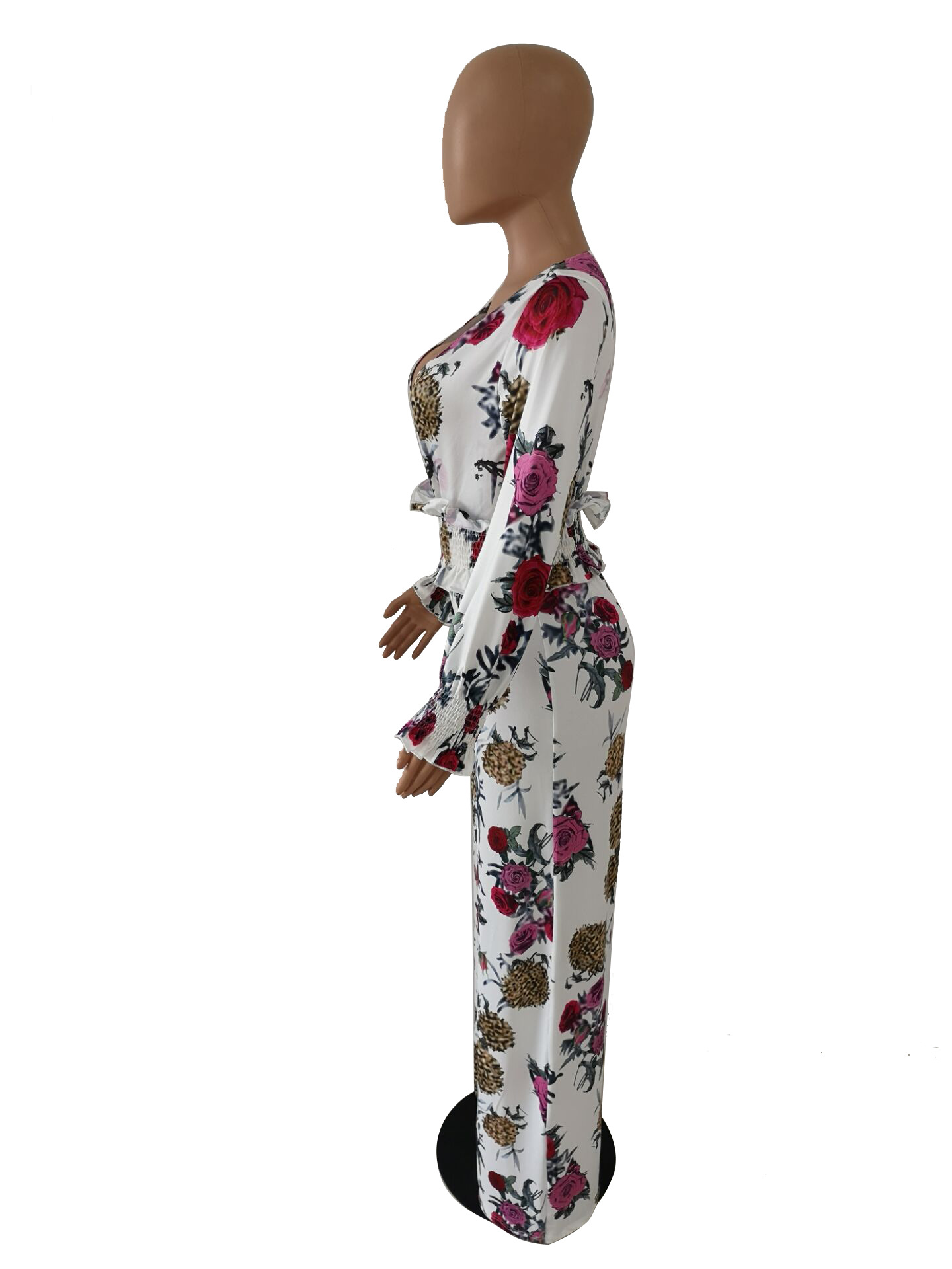 Costume femme en Lait de soie - Ref 3333980 Image 3