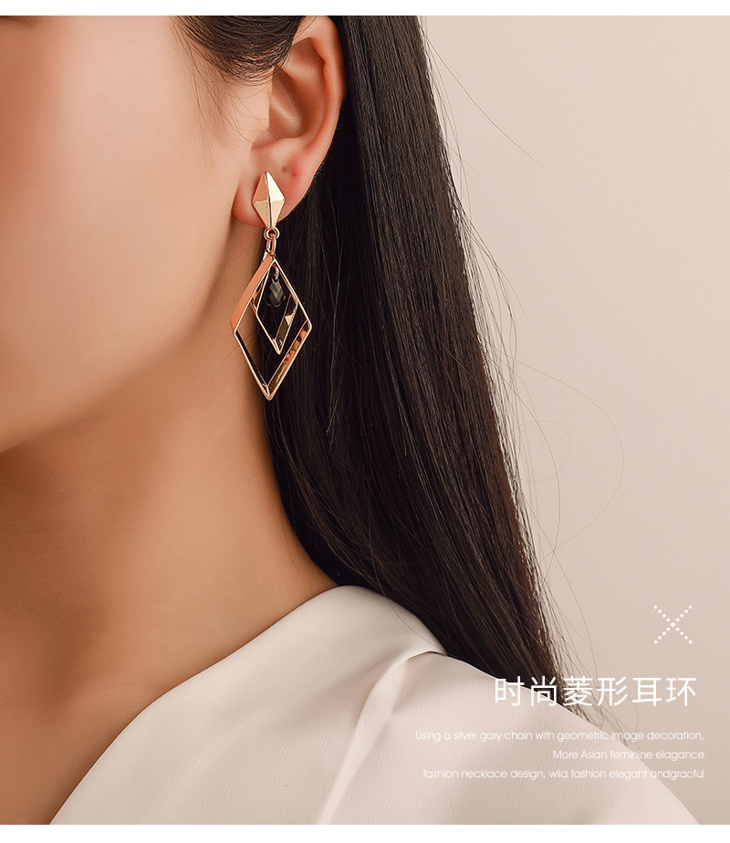 Geometric Earrings Fashion Diamond Long Earrings Creative Temperament Goddess Ear Jewelry Wholesale display picture 2
