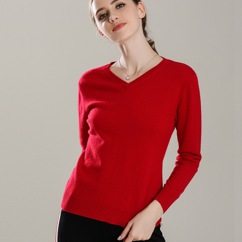 简约秋冬新款羊绒衫女V领套头短款纯色百搭羊绒打底针织内搭毛衣