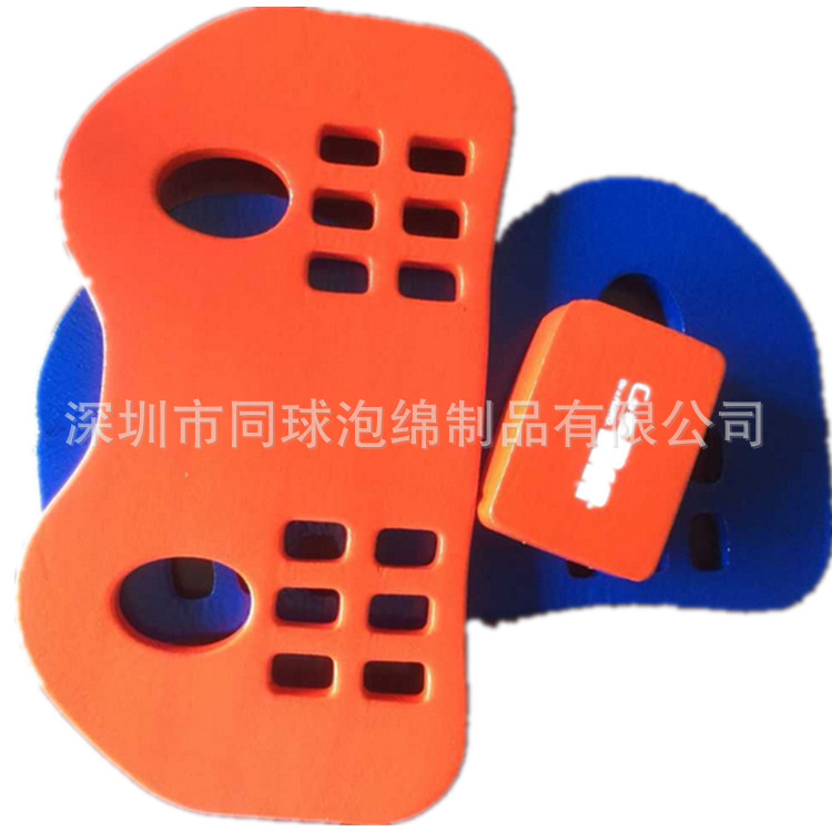 NBR泡棉水上浮毯浮床海绵浸漆平面浮垫水上乐园户外游泳设备