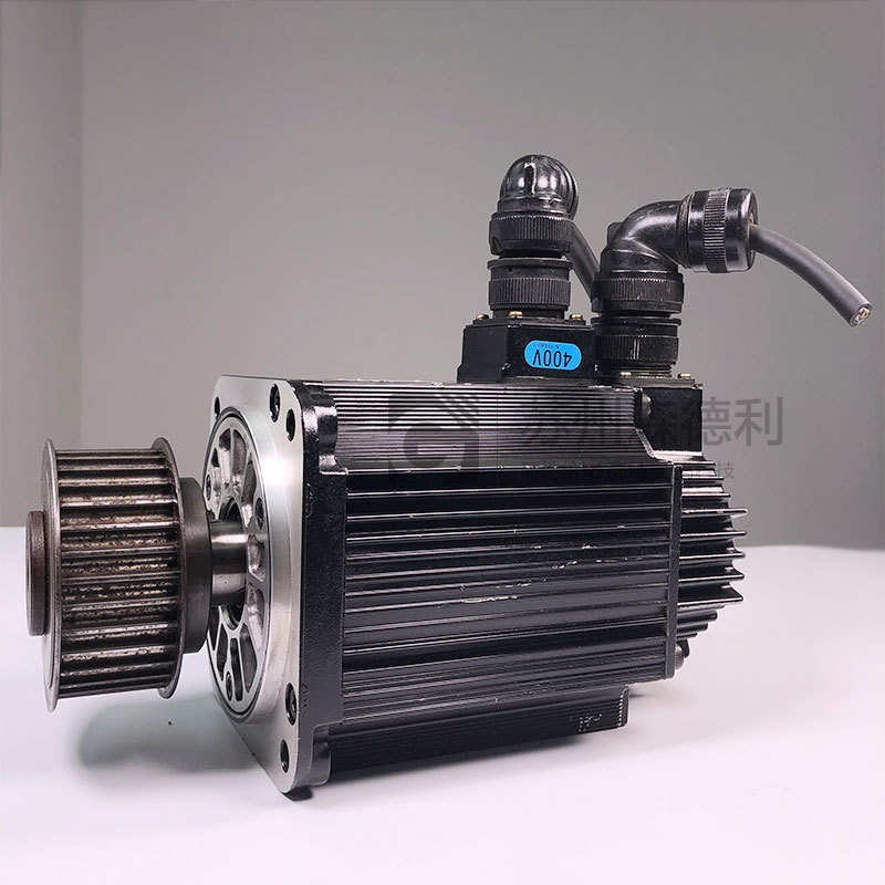 议价二手1300W伺服电机成套SGMGH-13DCA6F-OY