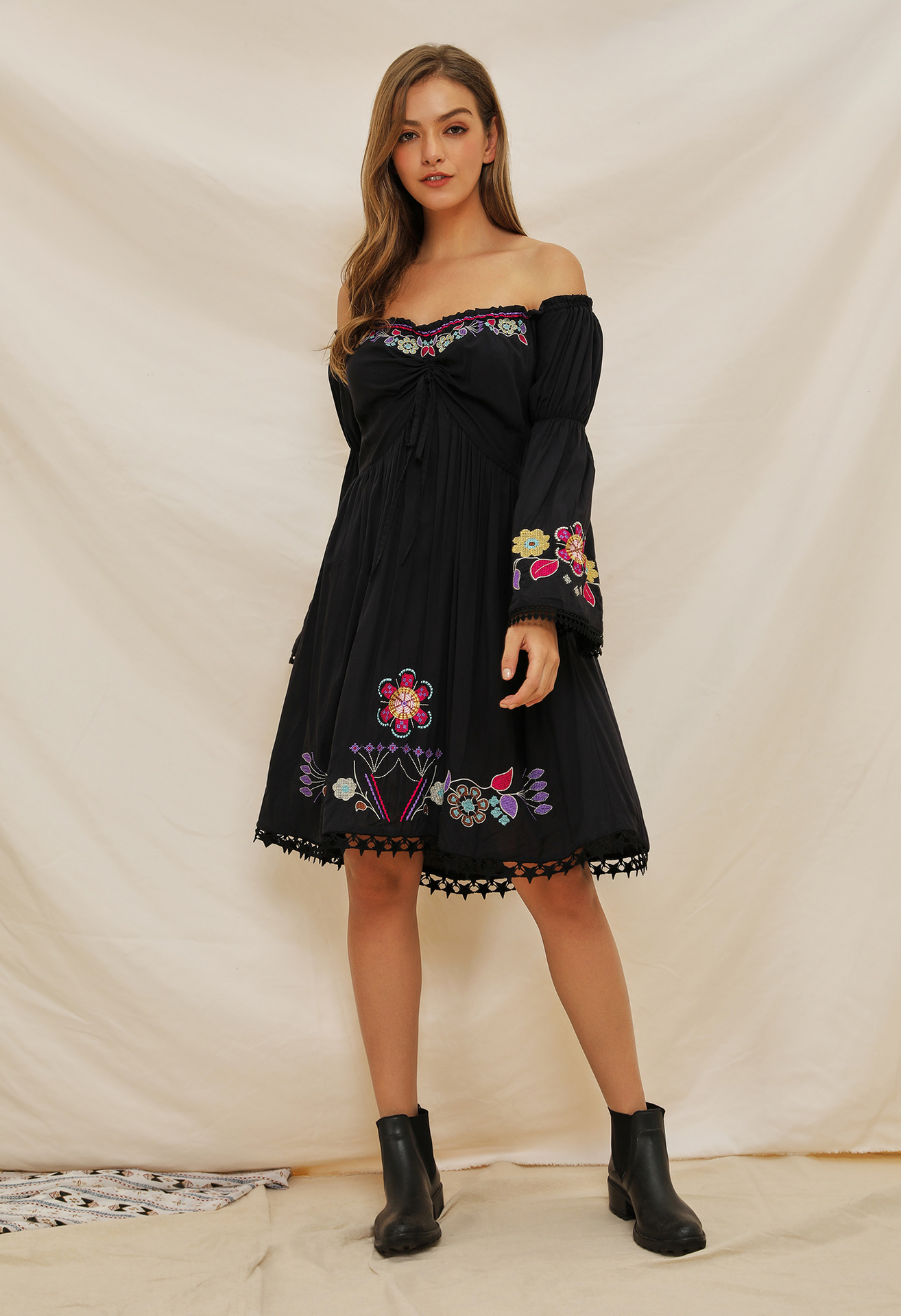 fashion black new embroidery dress NSSE36096