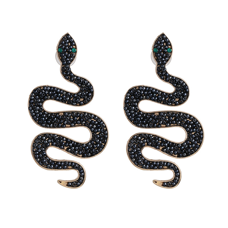 53056 Europäische Und Amerikanische Stil Neue Persönlichkeit Internet-promi-spaß Schlangen Förmige Ohrringe Mode All-match Hipster Übertrieben Reis Perlen Ohrringe display picture 8