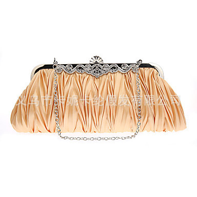 Bolsa cuadrada de doble hebilla lisa con superficie de seda