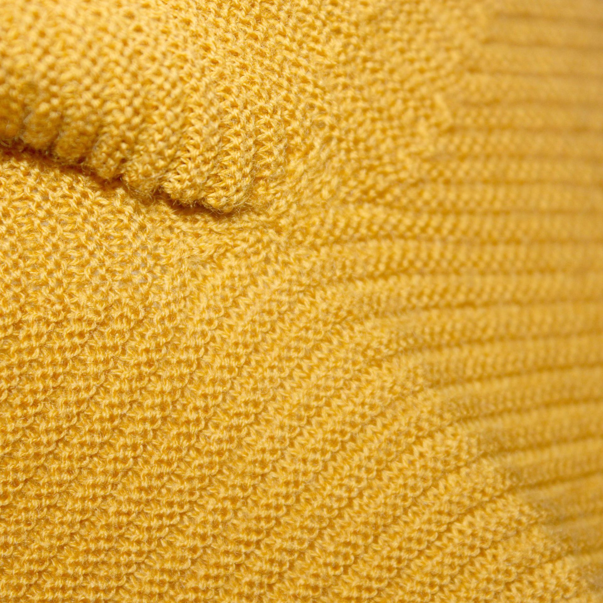 一体成型-天衣无缝-无缝针织衫-以勒服饰-东莞大朗广东-加工