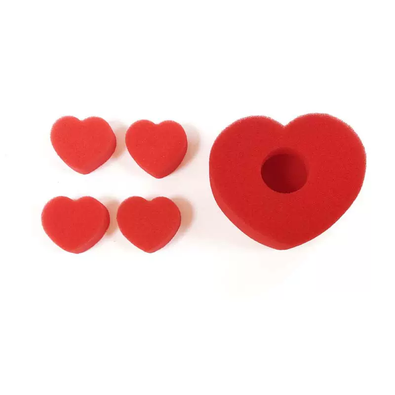 厂家批发 魔术海绵道具 一大4小红色海绵兔子益智创意玩具