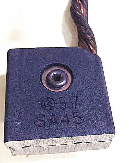 供应SA45双片铆钉碳刷2X（8x32x50），SA45双片碳刷