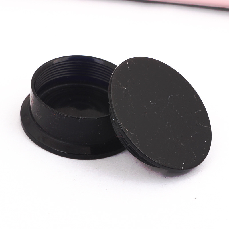 Pointed titanium steel lip stud product view