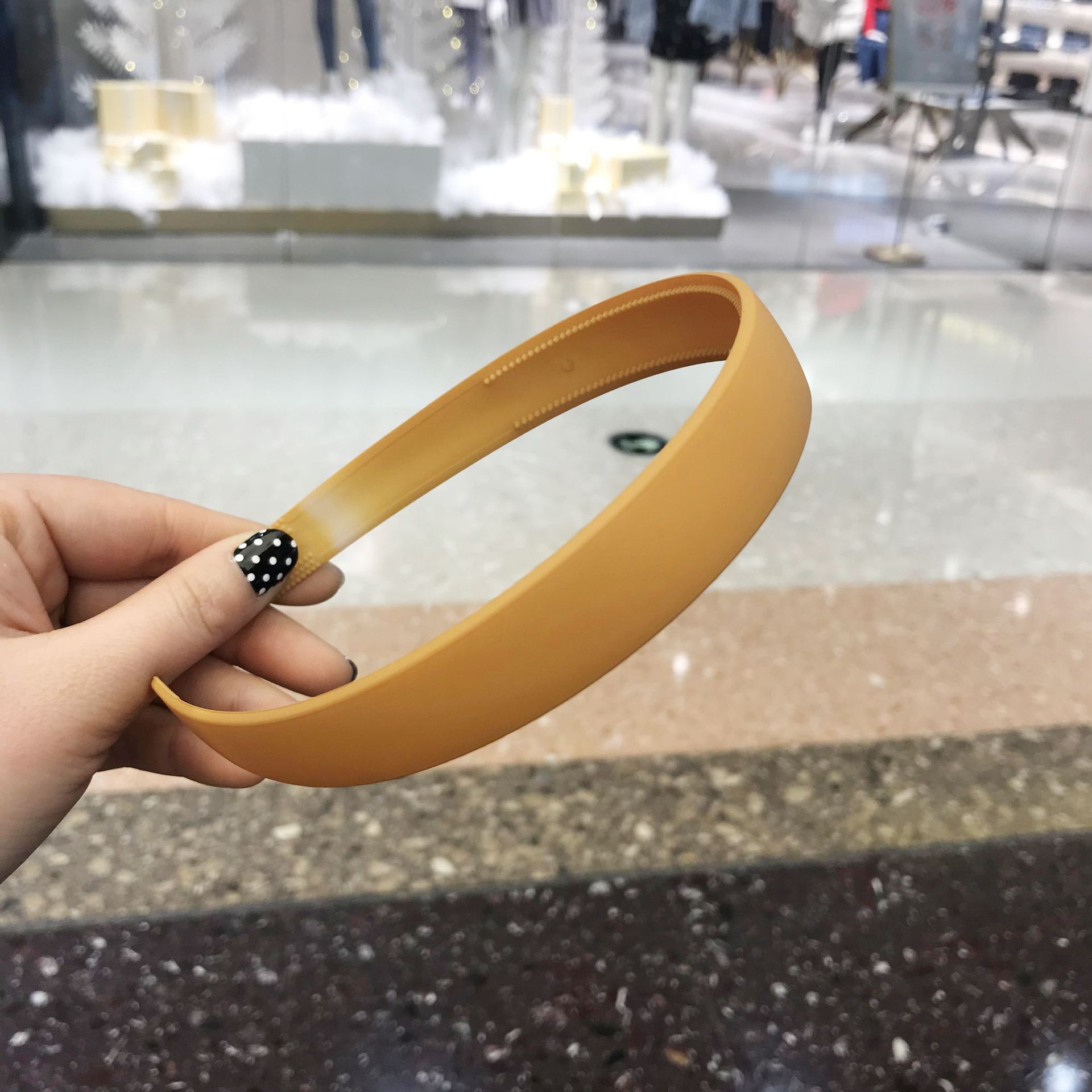 Simple Style Solid Color Plastic Hair Band 1 Piece3