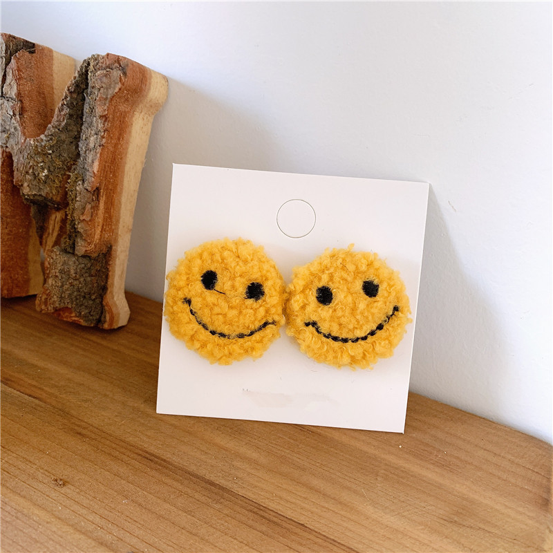 Wool Suede Face Temperament Earrings display picture 2