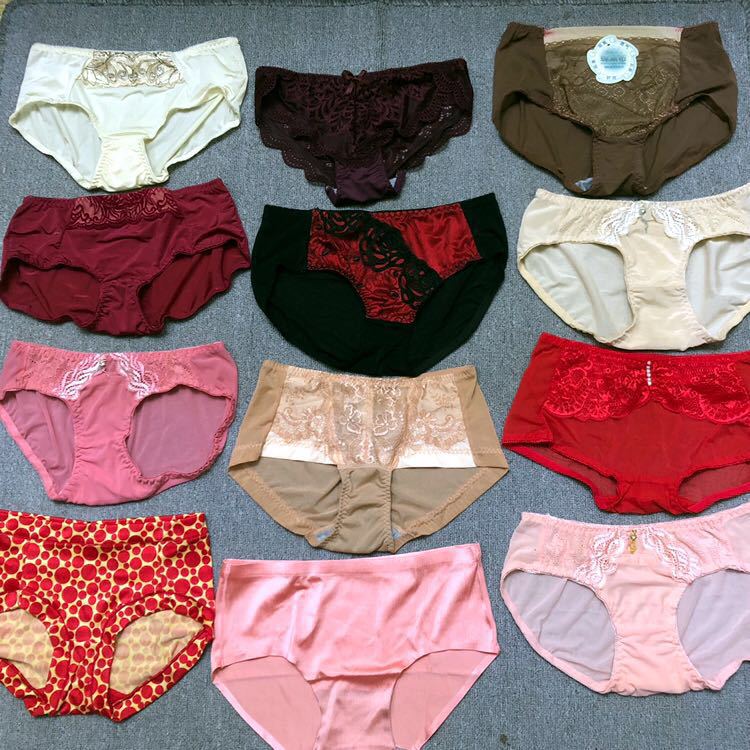 Tailstock Miscellaneous multi-color ladies underwear clearance cheap women's triangle underwear variety of stall underwear 5 yuan supply