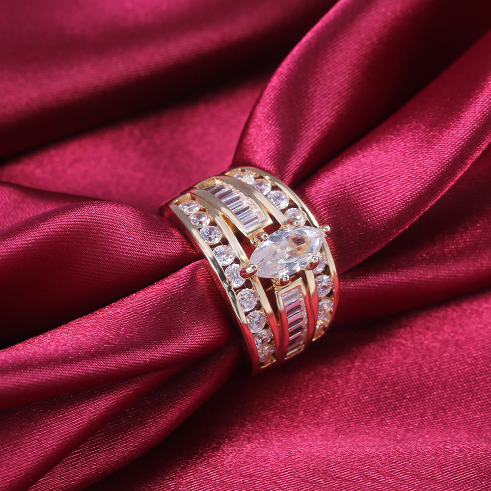 fashion copper inlaid zircon ladies ring European and American engagement jewelry