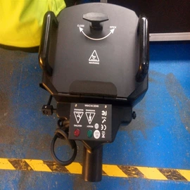 舞台灯;其他舞台设备;舞台幕布