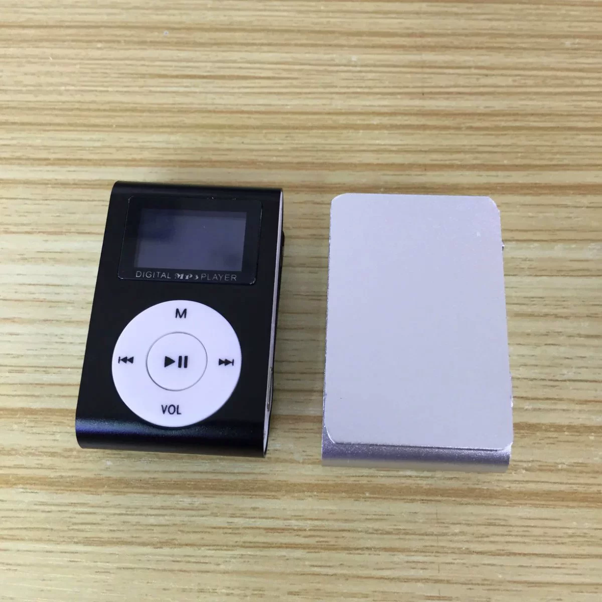 Карманный MP3 плеер, металлический корпус, компактный 45×29×12 мм, время работы от батареи 4 ч