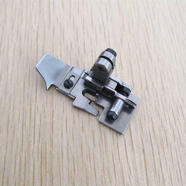 重机M0-3300 3316拷边机压脚包缝机五线压脚锁边机大压脚0.3 0.5