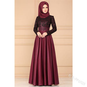 The manufacturer directly provides European and American lace splicing retro large swing skirt Muslim national style lon