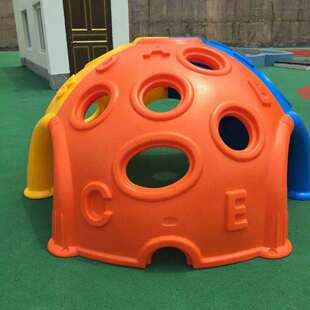 Kindergarten physical training climbing frame plastic combination climbing frame outdoor climbing equipment space capsule