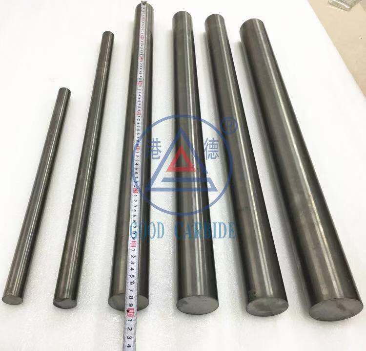 ����ֱ������Ӳ�ʺϽ��ٸ�Բ��