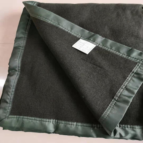 Military green blanket thickened warm camping disaster relief public quilt dark green blanket nap cover blanket manufacturer wholesale