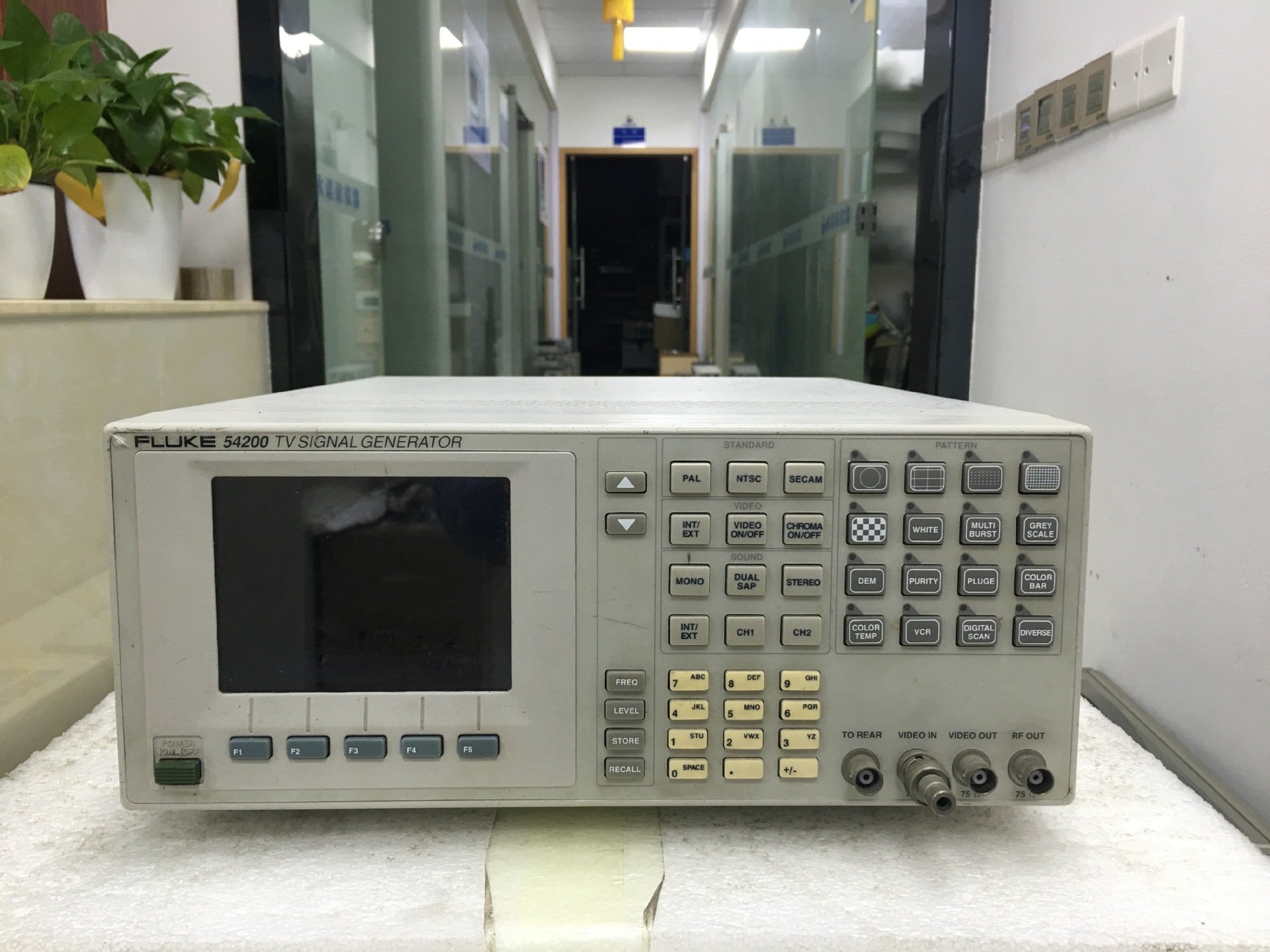 美国福禄克FLUKE 54200模拟电视信号发生器 电视信号源