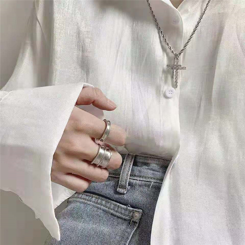 Metal Ring Double Layer Design Wide Side Ring Women Wholesales Fashion display picture 4