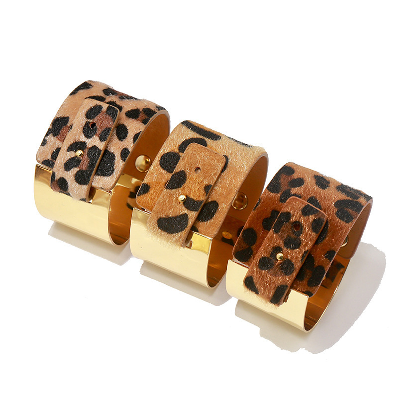 Ispirazione del designer Bracciale ampio alla moda in metallo Stampa leopardata Bracciale in PU Donna Accessori per gioielli di moda Regalo Decorazione della festa nuziale_voghion.com