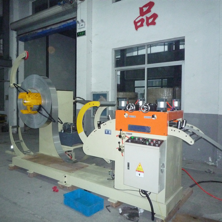 保险杠冲压自动放料整平机 3.2mm厚汽车配件冲压二合一自动送料机