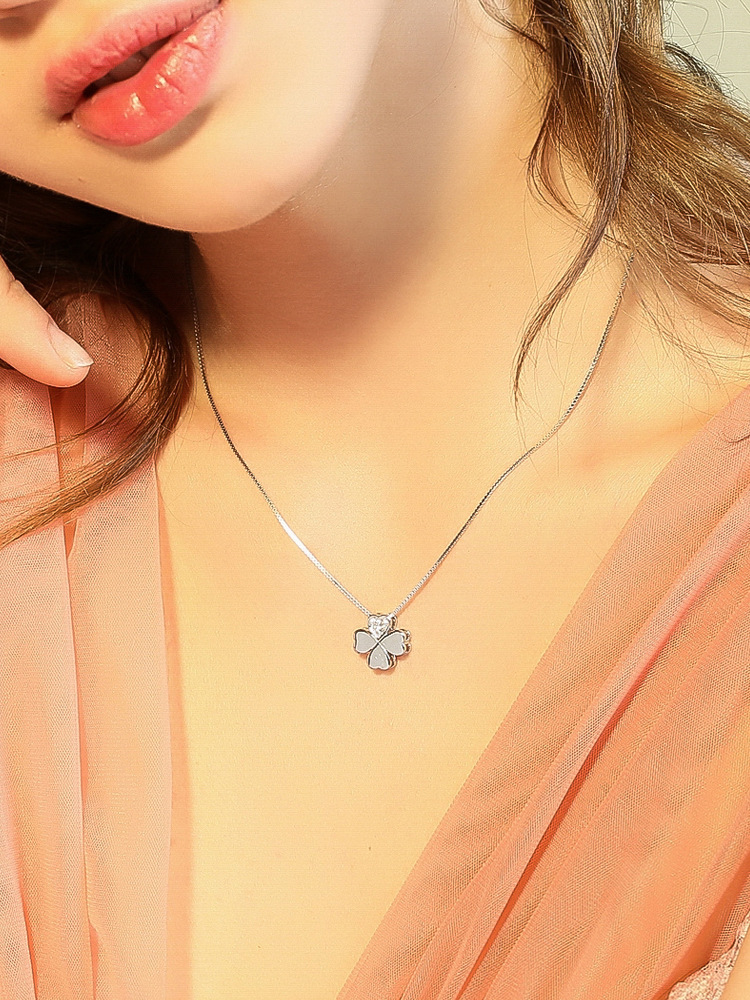 Korean S925 Silver Necklace Clover White Diamond clavicle Necklace Sen family student jewelry Pendant
