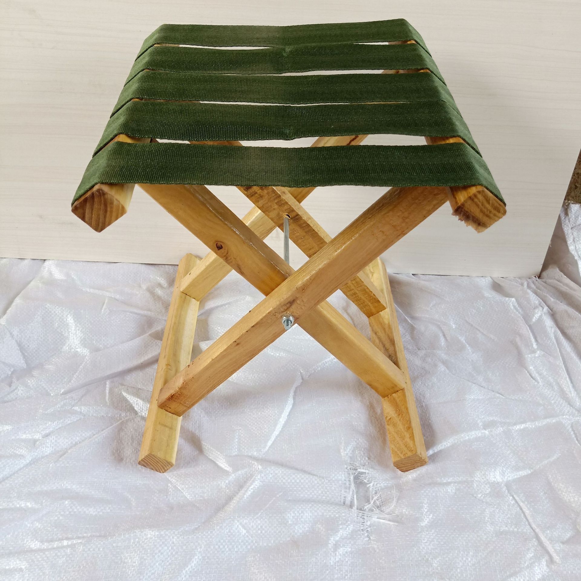 Custom made Mazar Military horse School horse Folding stool Wooden stool Paint horse direct deal