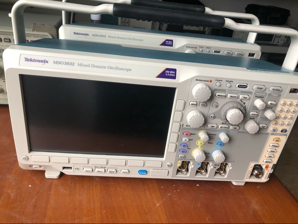 销售+回收/泰克MDO示波器 MDO3032数字存储示波器