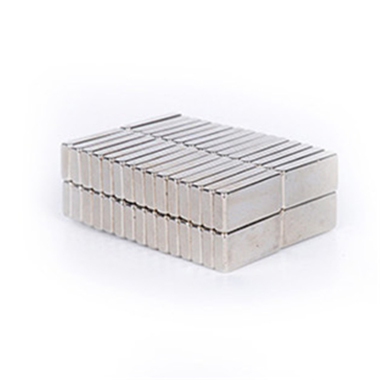 供应钕铁硼强磁方块 N38 强磁钢 小方形磁铁 F10*5*1现货