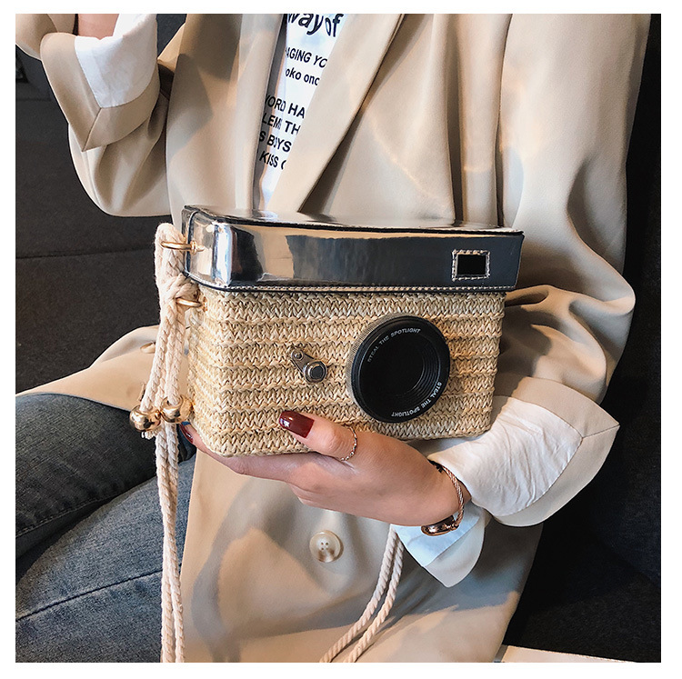 Small Straw Camera Bag Shoulder Bags display picture 9