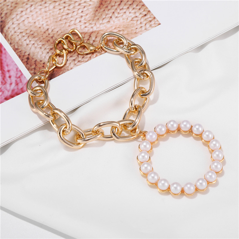 Europäische Und Amerikanische Grenz Überschreitende Heiße Verkäufe Japanische Und Koreanische Mode Mode Legierung Kette Perlen Kreis Anhänger Armband Armband Schmuck Großhandel display picture 7