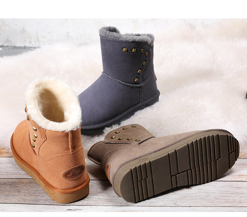 Giày đi tuyết nữ đinh tán mùa đông - sakurafashion.vn