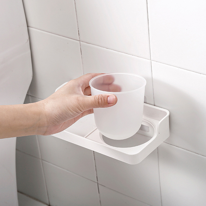 Cepillo de inodoro doméstico traje de baño cepillo de inodoro estante de almacenamiento de baño montado en la pared sin ponche montado en la pared hogar