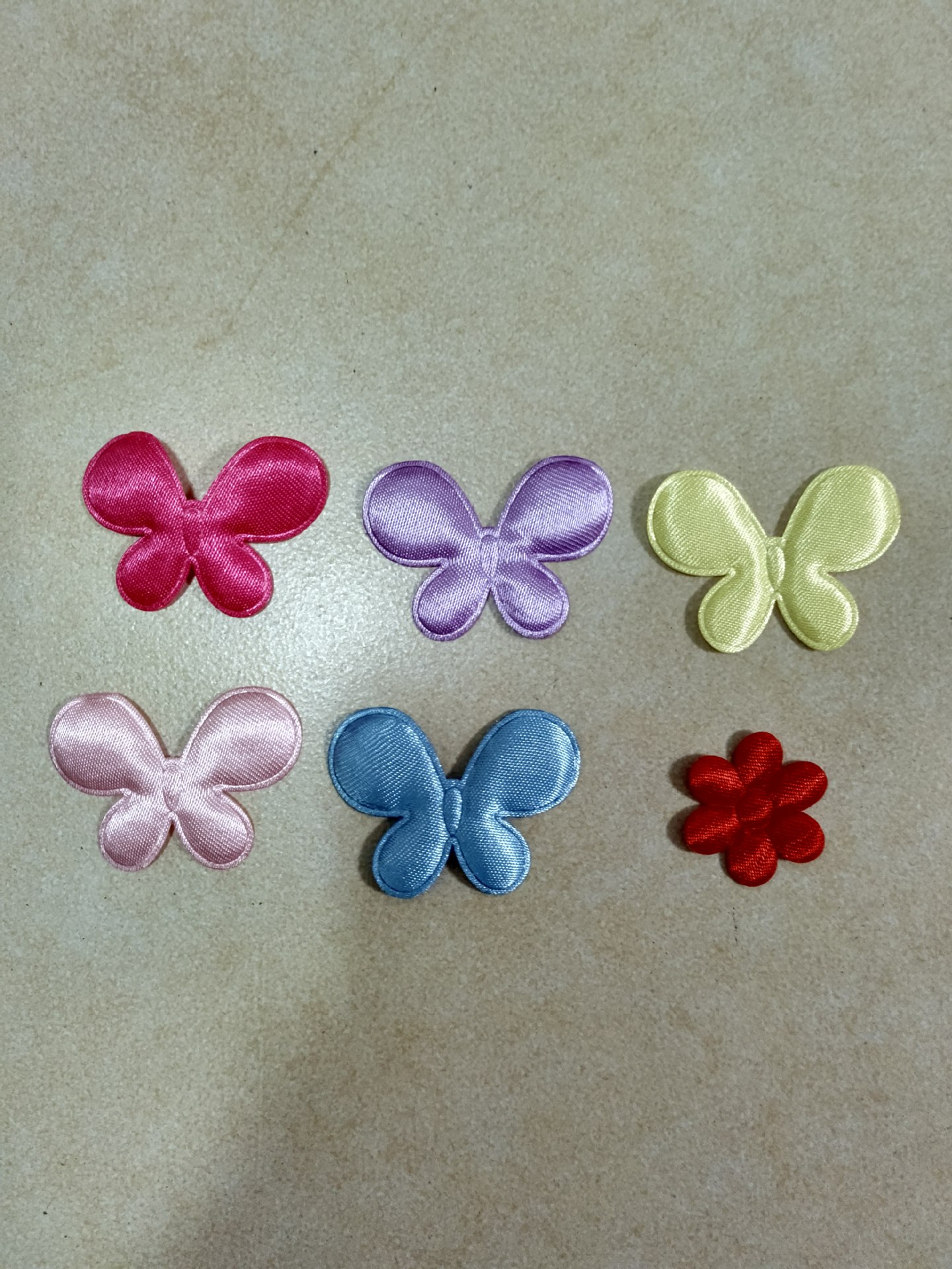 超声波压花配饰 色丁布蝴蝶结花 贺卡装饰 来料加工 柔丁布蝴蝶