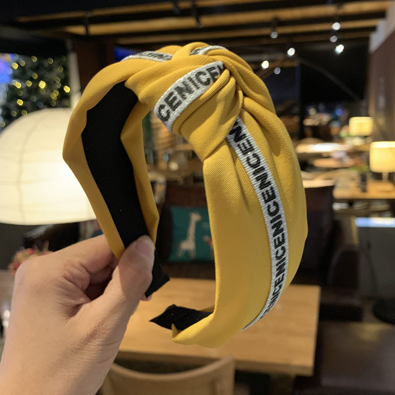 Neues koreanisches breites Rand-Knoten-Clip-Stirnband mit einfarbigem Buchstaben, süßer und niedlicher Haarschmuck für Erwachsene_voghion.com