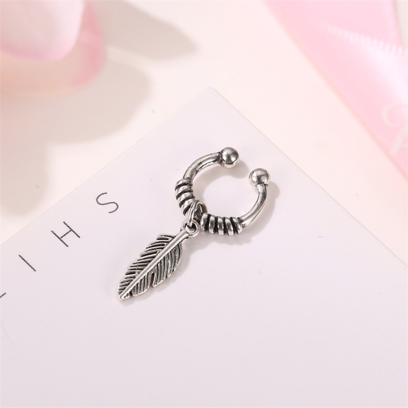 Fashion Style Fashion Leaf Plating Alloy No Inlaid Clip Earrings