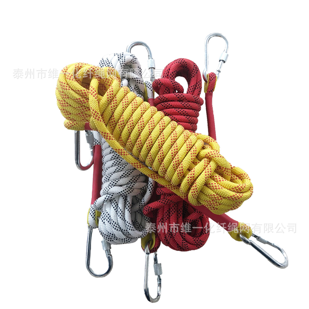 南平一满载大客车栽深谷 30人安全被救出(图)