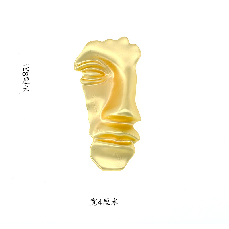 Fashion Half Face Mask Brooch Matte Golden Avatar Pin Face Brooch Accessory Wholesale display picture 2