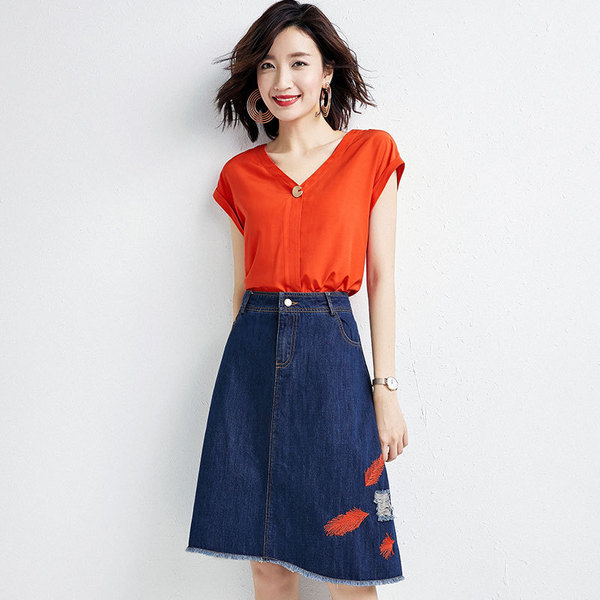Two-piece Trendy V-collar Chiffon Blouse Embroidery Colour Skirt 