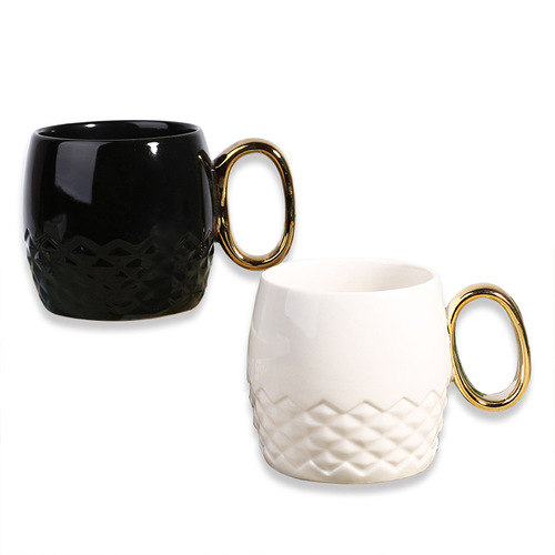 Gold-plated handle coffee cup water cup ceramic mug creative couple black and white mug printed logo gift cup