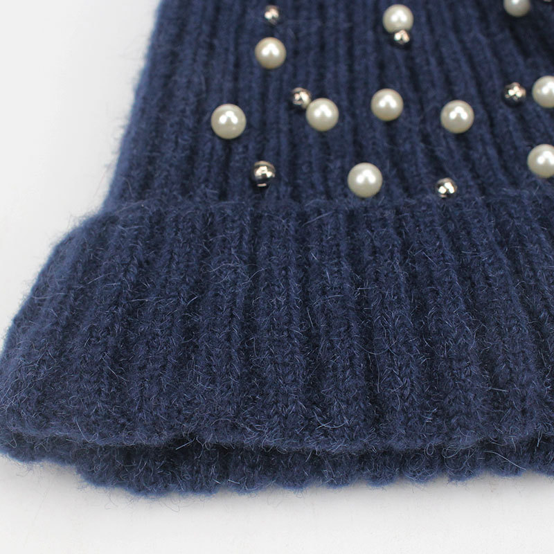 Women's Cute Solid Color Pearl Eaveless Wool Cap display picture 3