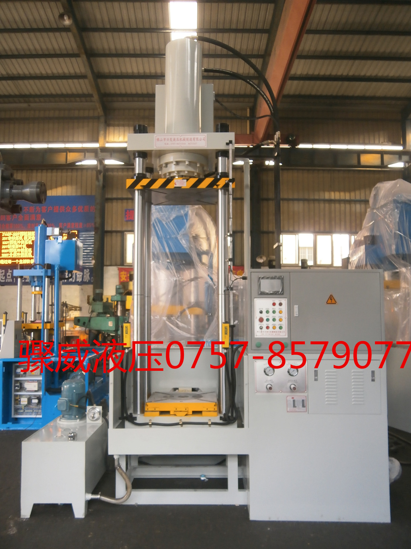 直销水胀机可配模具楼梯扶手等成型水胀机水壶液压机四柱油压机