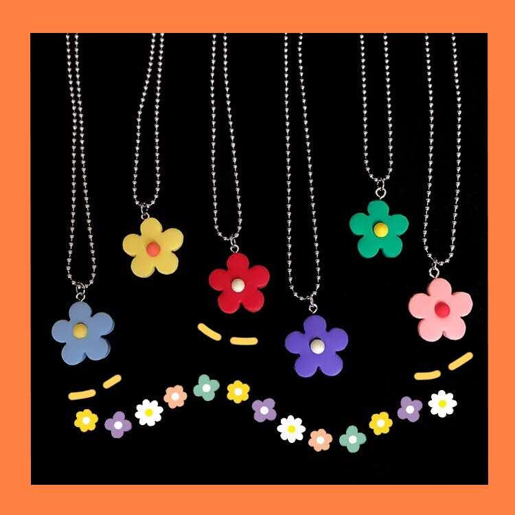 Cartoon Style Flower Plastic Women's Pendant Necklace 1 Piece display picture 1