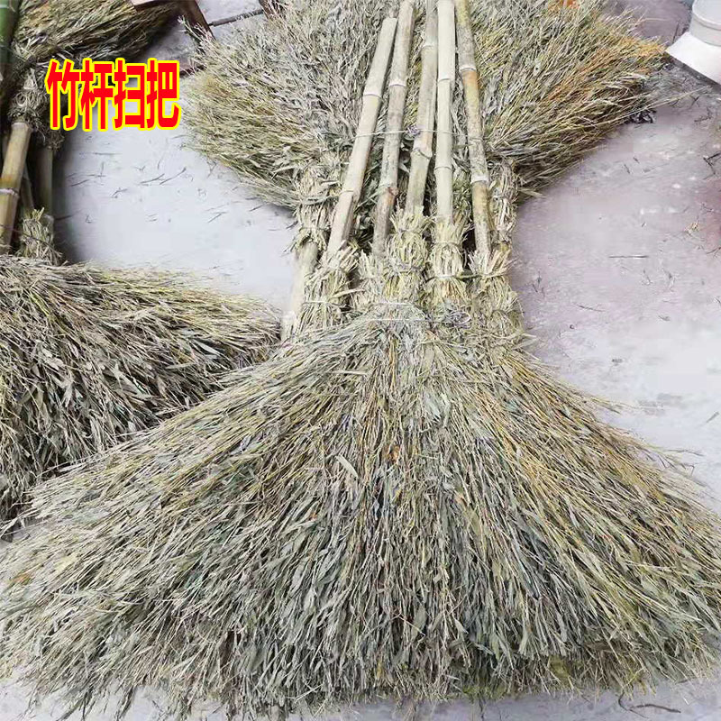 A large number of wholesale brooms with pole bamboo brooms school cleaning sweeping yard brooms home brooms