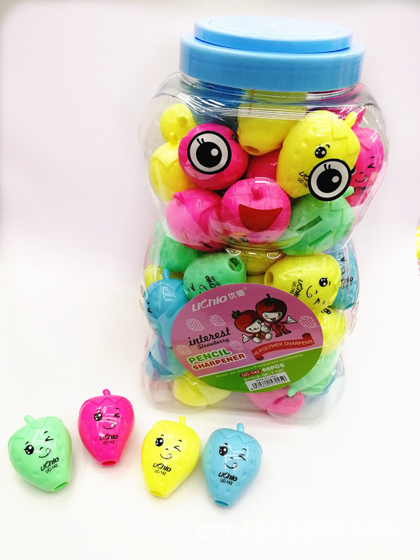 UC-142卷笔刀 展2.jpg