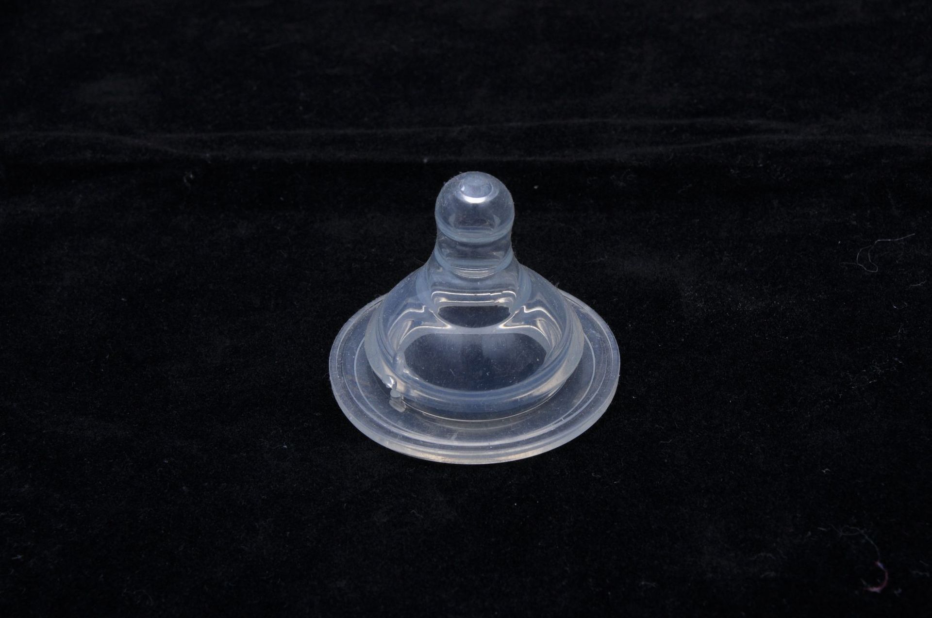 婴儿宽口径硅胶奶嘴价格优